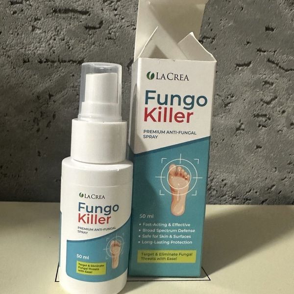 Espray y caja de Fungo Killer de 50 ml sobre una repisa