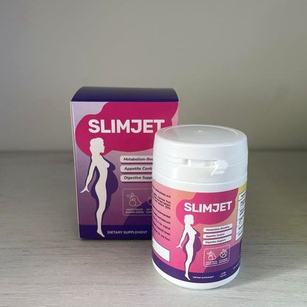 Bote y caja de SlimJet en tonos rosa y morado sobre una encimera